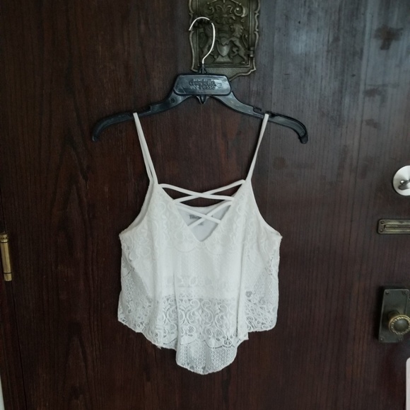 NWOT- White Crochet Crop Top - Picture 1 of 4